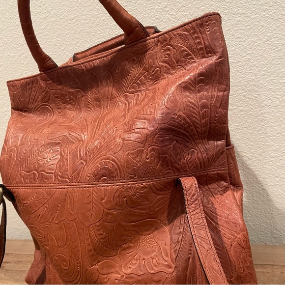 Margot Leather Bag - Picture 4 of 9